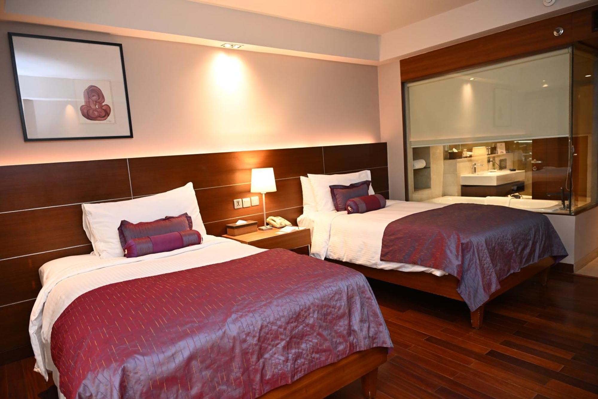 The Lalit 5* New Delhi