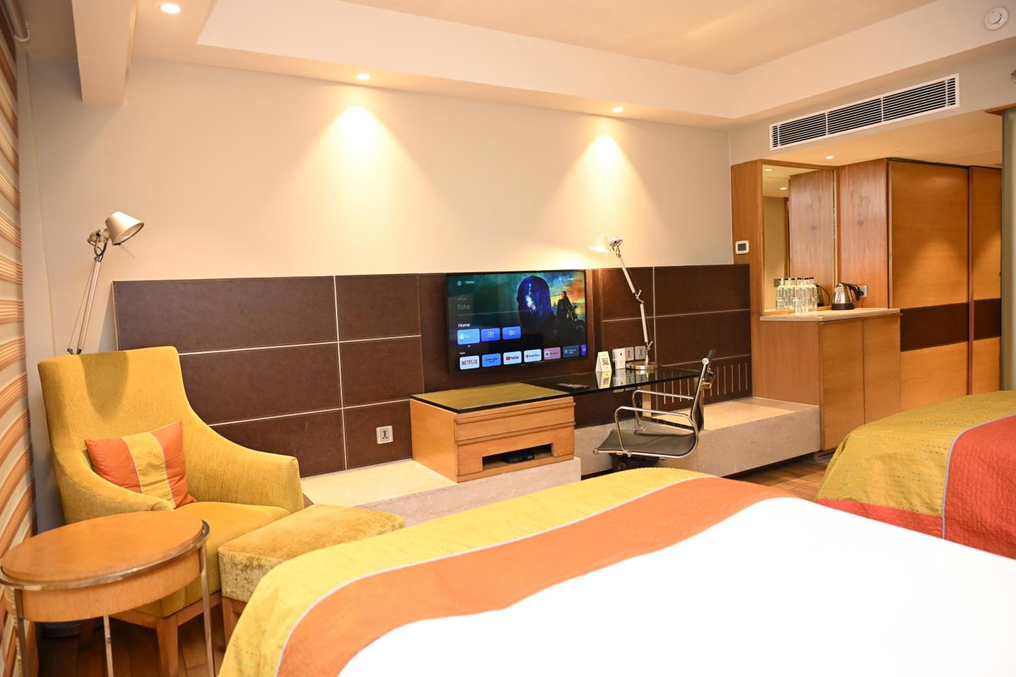 Hotel The Lalit 5*